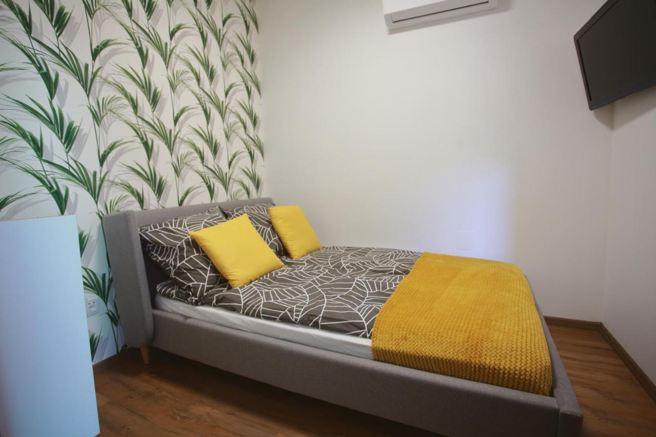 Апартаменты Szieszta Apartman Сегед Экстерьер фото