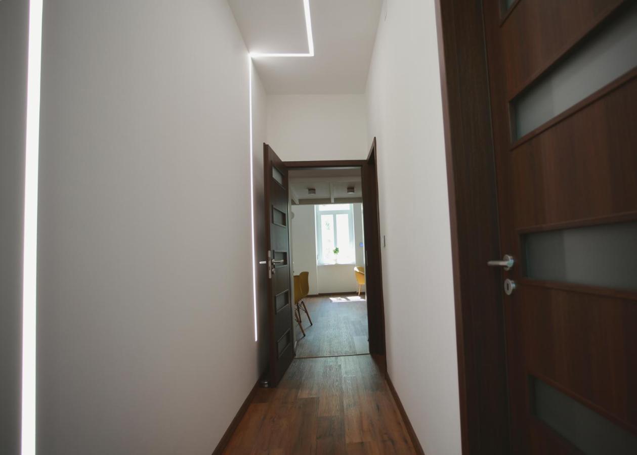 Апартаменты Szieszta Apartman Сегед Экстерьер фото